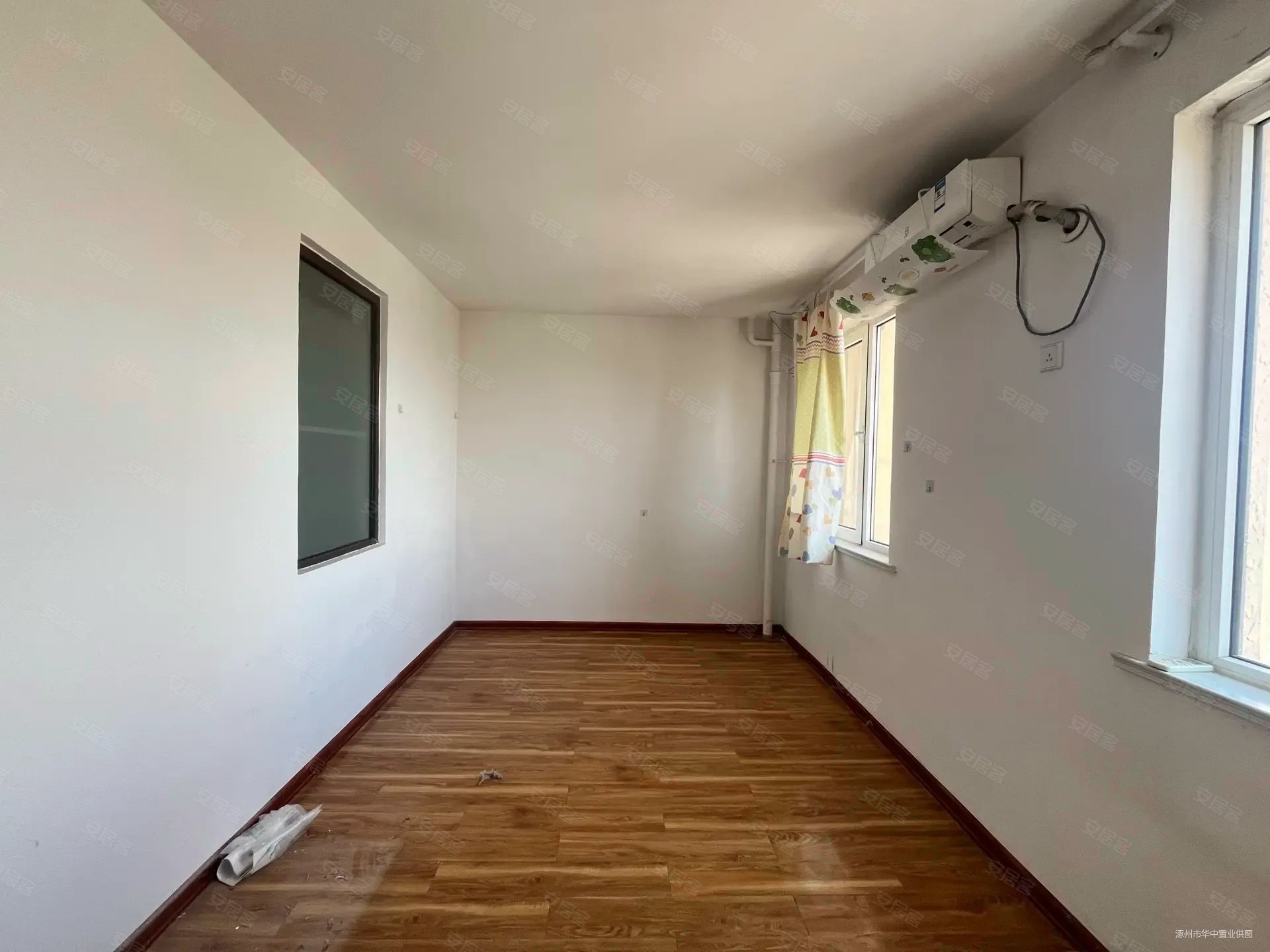 香邑溪谷上园3室2厅2卫121㎡南北76万