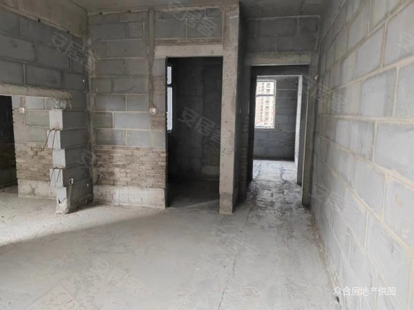 千禧御苑180平大平层赠车位储藏室149万