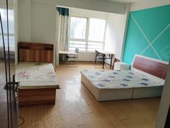 银川金凤正源南街急租宁安宜居附近五里宜居,枫林建发悠阅城可短租随时看房押一付出租房源真实图片