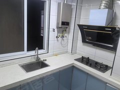 宿迁泗洪县泗洪吾悦广场高庄花园精装2室拎包入住装修漂亮1.3500万包物业出租房源真实图片