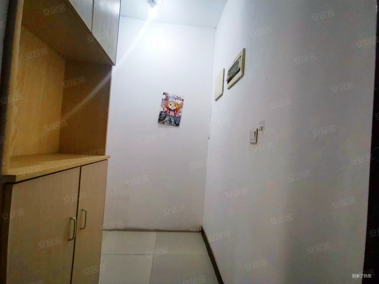 赛力斯旁和合家园二期单间配套,采光极好,诚意出售