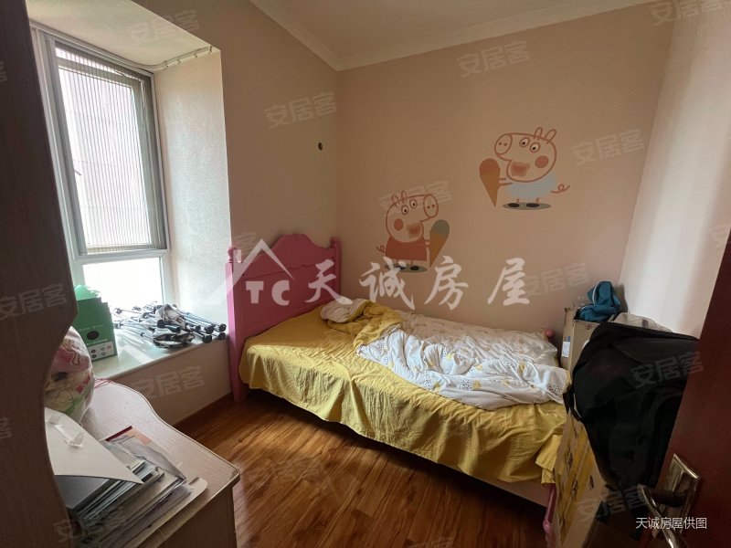 楼层好 南北通透 商圈成熟 正规商品房 近医院 双卫格局,唐安世家二手