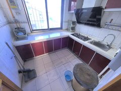 广元利州利州城区苴国路，3台空调，好停车，位置好，电梯安装中出租房源真实图片