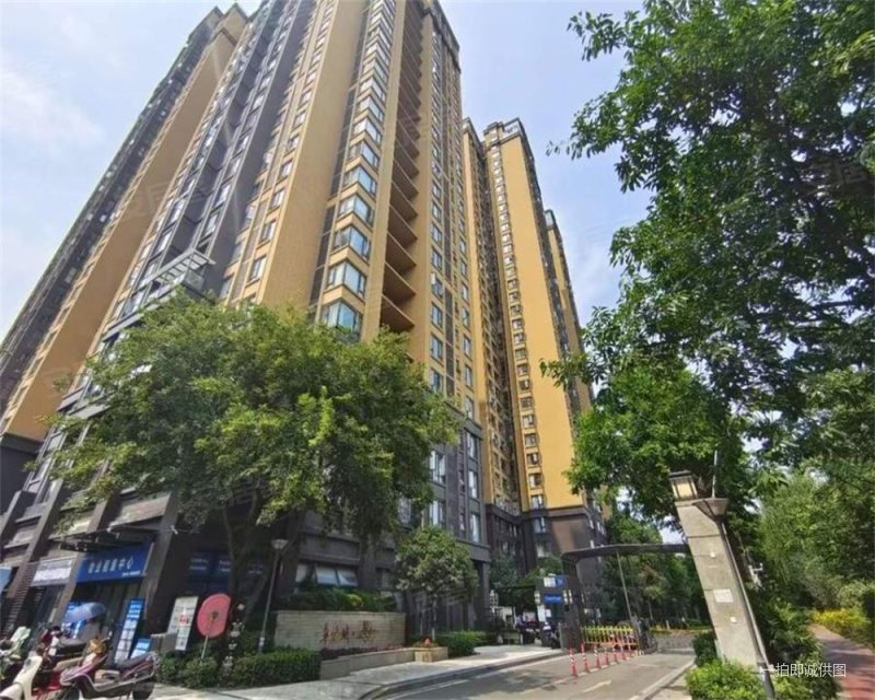 华侨城原岸3室2厅2卫113.92㎡南北227万