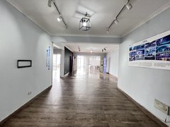 长沙开福湘江世纪城一号线地铁口(一线江景大平层)适合接待 办工(带三个车位)出租房源真实图片