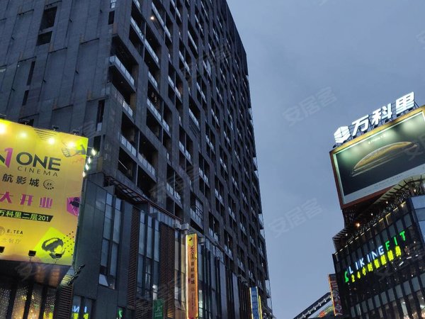 广州海珠江燕路万科派万科里公寓高层北向复式两房可住可办公 仅租