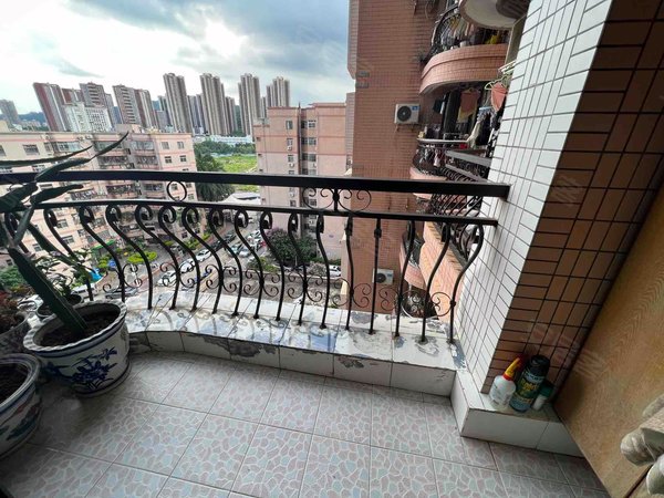 深圳布吉丽湖丽湖花园丽湖花园 3室2厅1卫  电梯房 精装修88平米出租