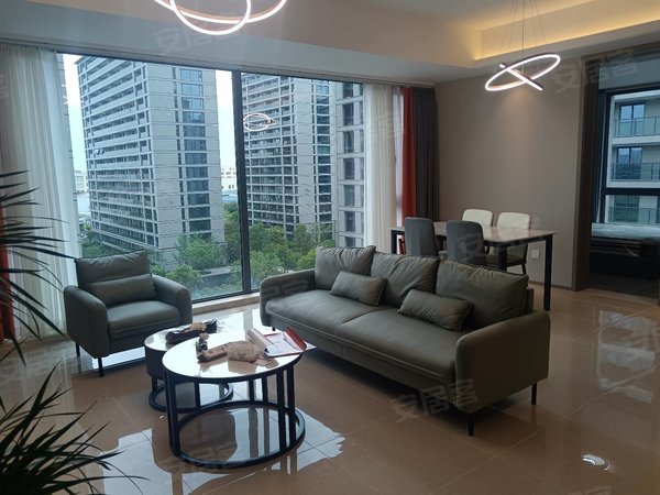 绍兴柯桥安昌钱江彩虹府安昌,彩虹府,精装四室出租,落地窗户型,房东好