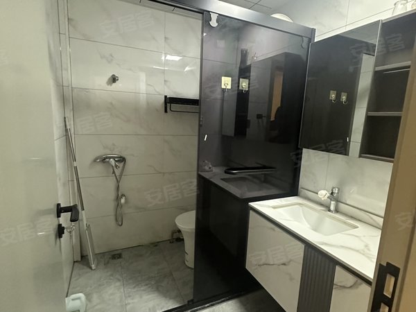 金华永康永康市区飞凤路小区步行街附近飞凤路单间出租可押一付一出租房源真实图片