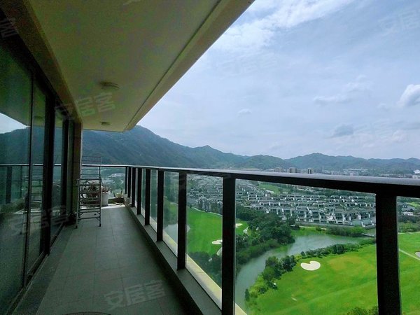 珠海高新区唐家湾翠湖香山玉兰苑翠湖香山 高层看高尔夫景观  看房有