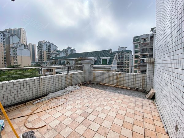 夏湾租房,带平台 银石雅园顶楼复式出租 随时可以看房,香洲租房-珠海