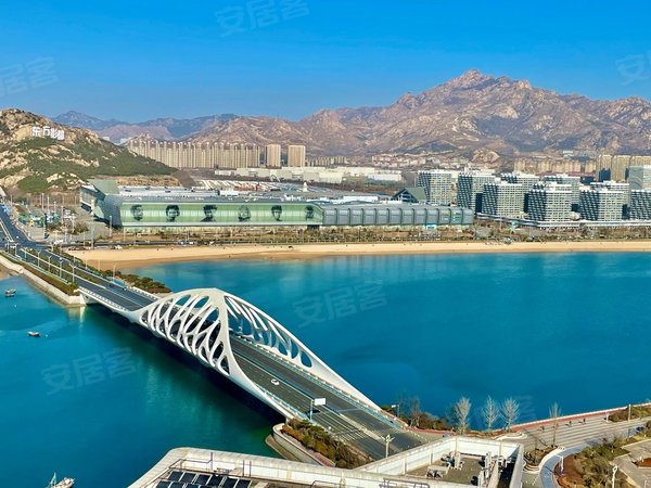 青岛黄岛东方影都星光岛一期杜鹃园新上房源,星光岛一期紧靠北门,阳台