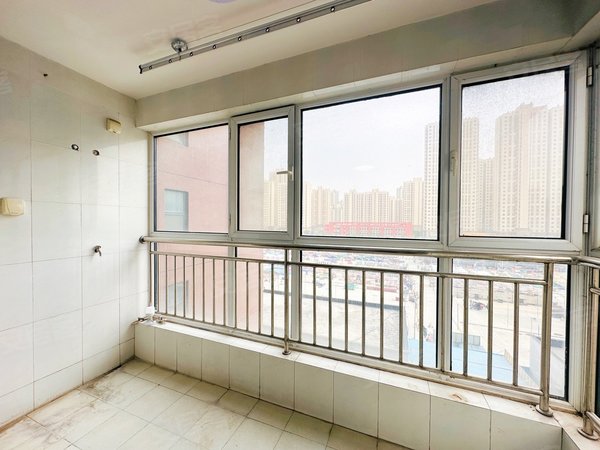 济南天桥水屯路东方水岸捡漏!