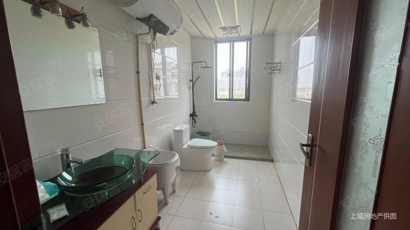 五兴苑三室两厅两卫127平明厨明卫看中可谈