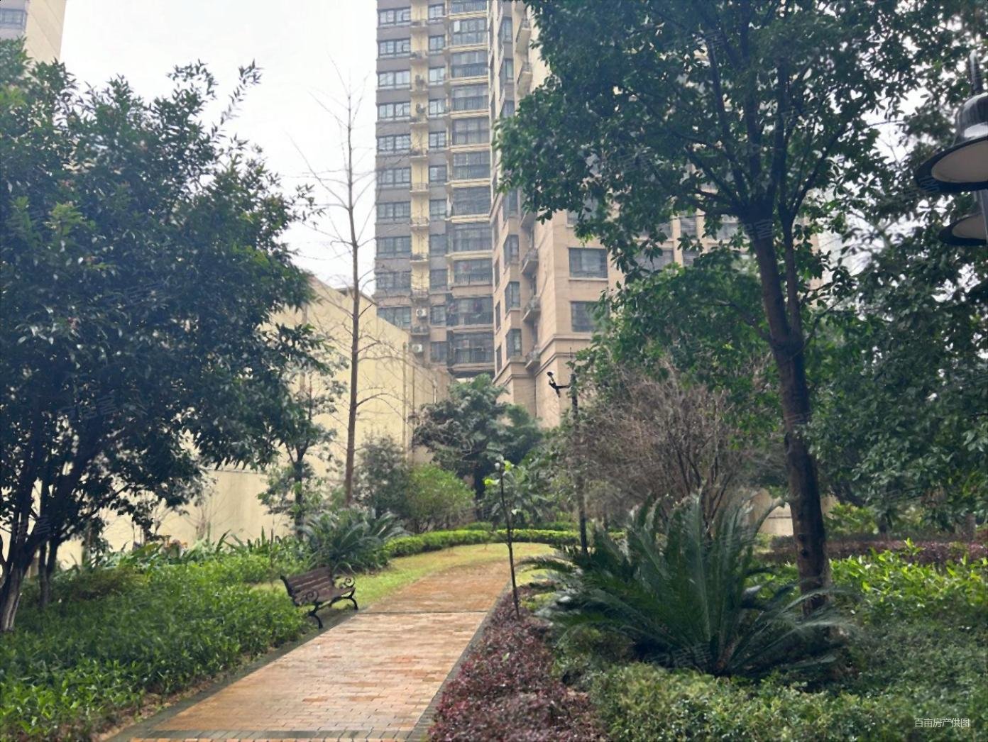 柳州房产网>柳州二手房>柳南二手房>柳南二手房>柳南万达华城>1392