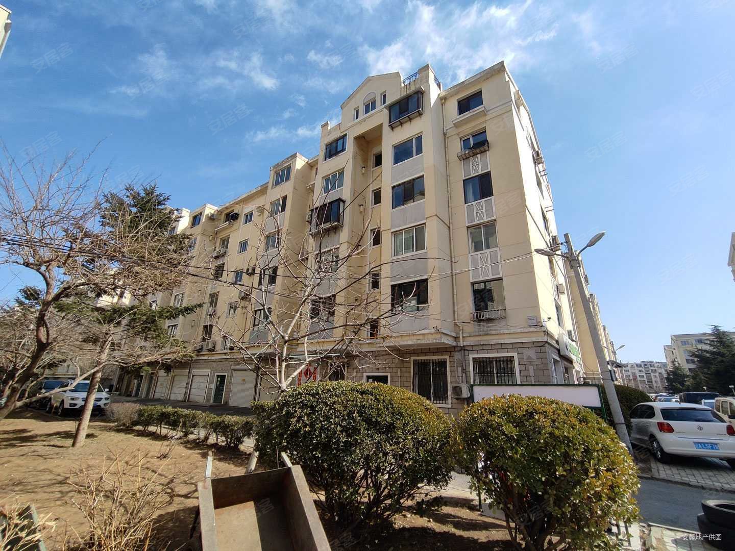 香海花园3楼位置好三室诚信出售