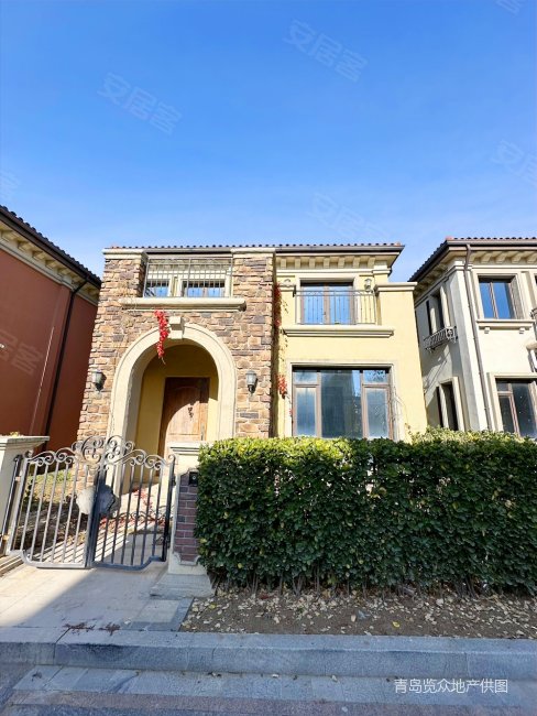 蓝谷独栋别墅急售!上下两层带170平大院子环境优美靠近水系!