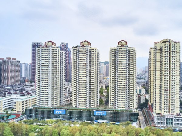 深圳罗湖洪湖湖景花园湖景花园新上架大三房,双阳台双卫宜居好房!