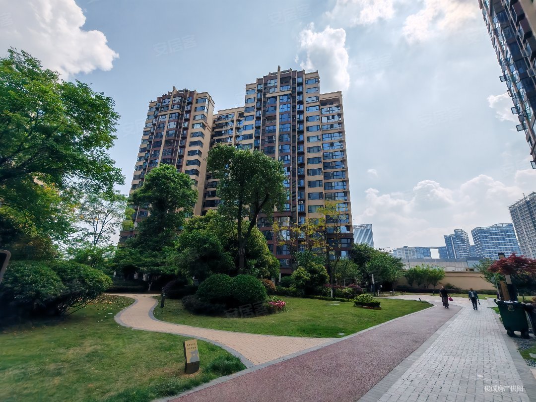 合能珍宝锦城南北通透出行方便双卫房龄新正规商品房