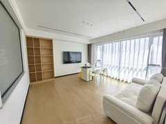 弥勒九号路庆来公园市中心,精装修大平层,拎包入住,生活便利,出租房源真实图片