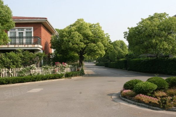 不足,虹山半岛怎么样,虹山半岛周边房产中介经纪人评价-上海安居客