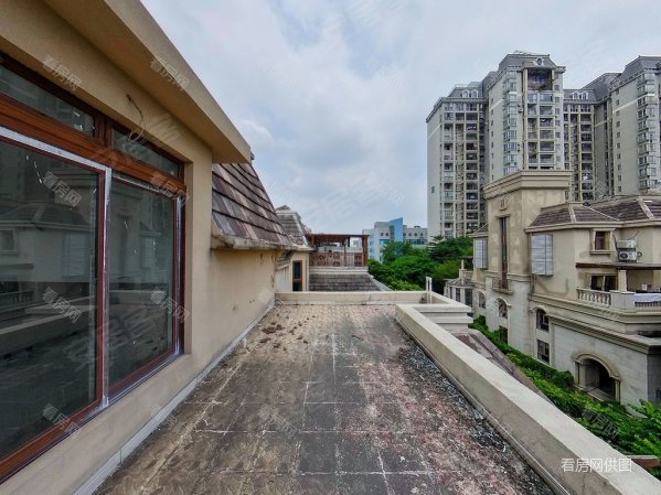 看立新湖景御景水岸花园(别墅) 环境优美 精装好房