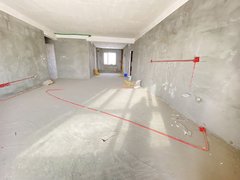 巴音郭楞库尔勒新市区可当库房!员工宿舍!延安路泰祥合院三室两厅毛坯!117平出租房源真实图片