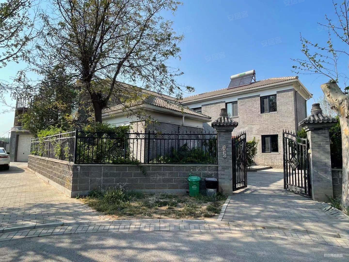 易郡别墅7室2厅3卫316.14㎡南1340万