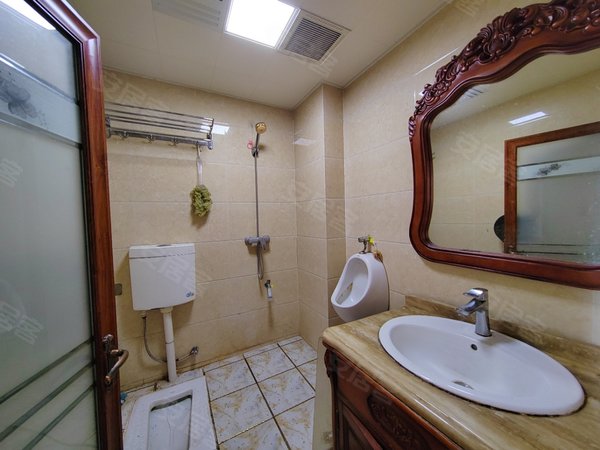 龙岩新罗龙腾北路宏泰御景宏泰御景 住家精装 楼中楼3房 仅租2000出租