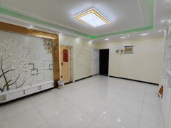 蚌埠蚌山新城区鹏欣水游城 东西给配齐1室1厅1卫 电梯房 60平 精装修出租房源真实图片