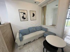 启东启东车管所车管所龙豪国际花园，三房两厅一卫，精装修，拎包入住出租房源真实图片