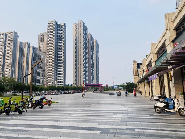 广州南沙南沙湾星河山海湾南沙山海湾,精装交楼,全新4房2卫放租出租