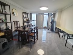 许昌魏都万达广场万达旁 一峰国际精装复式带茶台 二楼通铺看房方便出租房源真实图片