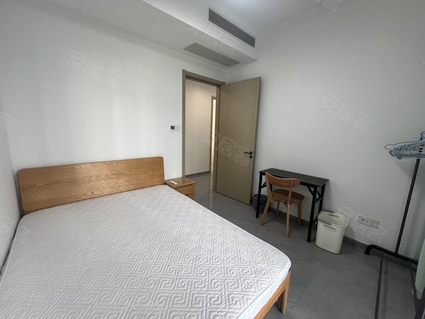 金华永康永康市区阳光城檀悦都市外滩 四室两厅两卫 南北通透 空间宽敞 包物业带车位出租房源真实图片