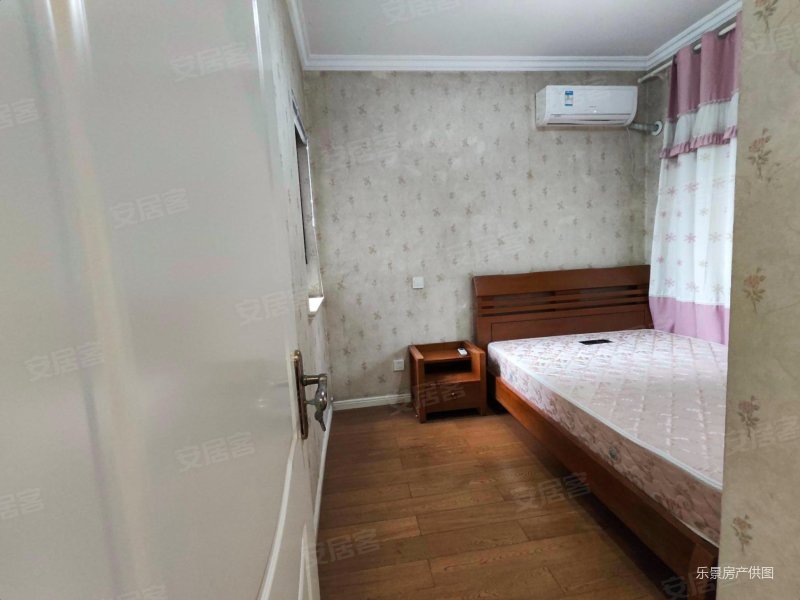 急售好房 (客户置换新房 急凑首付 )价格可大谈 车位留家具,中海双湾