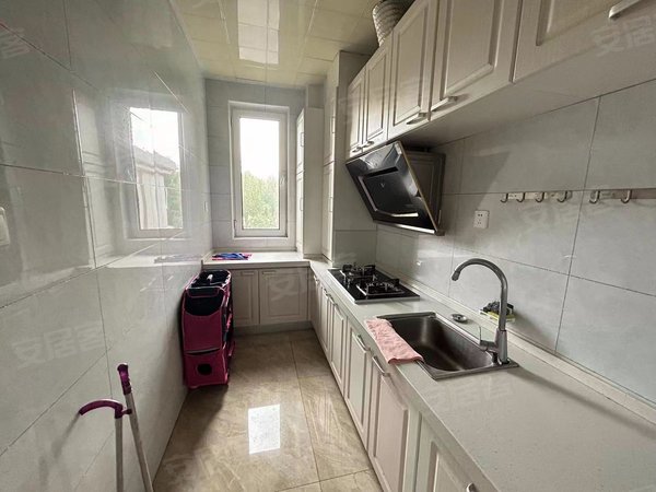 天津南开王顶堤王顶堤故里堤翠家园 电梯房 精装两室 房屋干净整洁