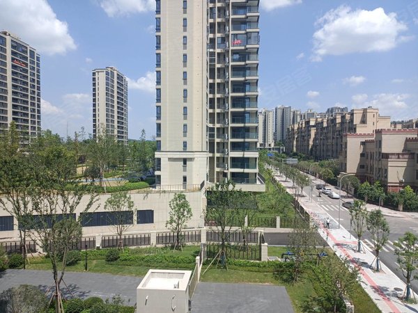 重庆渝北中央公园阳光城未来悦(二期)渝八门口豪华横厅大平层!