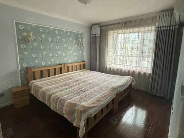 淄博临淄临淄火车站淄江花园北一区(裕华25-31号)淄江北一10楼,2室2厅,精装带车库出租房源真实图片