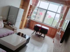 庆阳西峰西峰城区新建小学附近，精装两居室家具齐全，拎包入住。出租房源真实图片