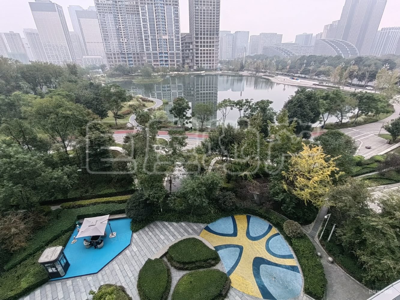 搬家过年住银泰豪宅266 正看交子公,成都银泰中心华悦府二手房,1588万