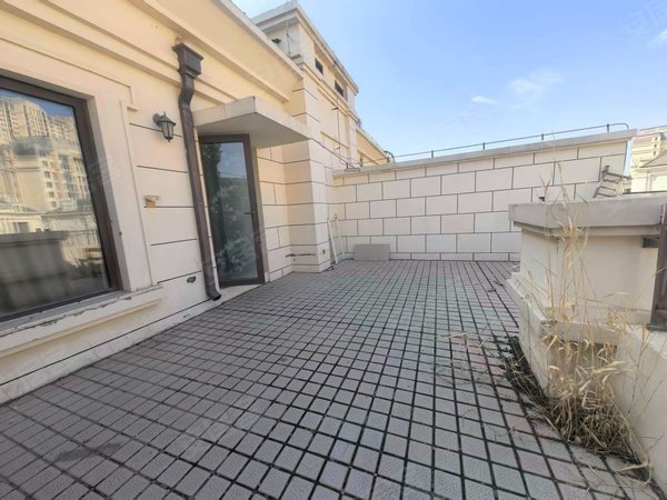 济南历城华山中海华山珑城湖畔园(别墅)中海华山珑城湖畔园