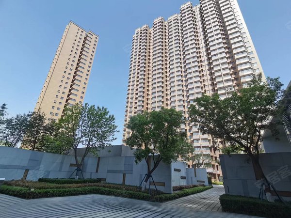 济南历下东关万科海晏公馆万科海晏门华夏福地公馆 电梯房 精装修
