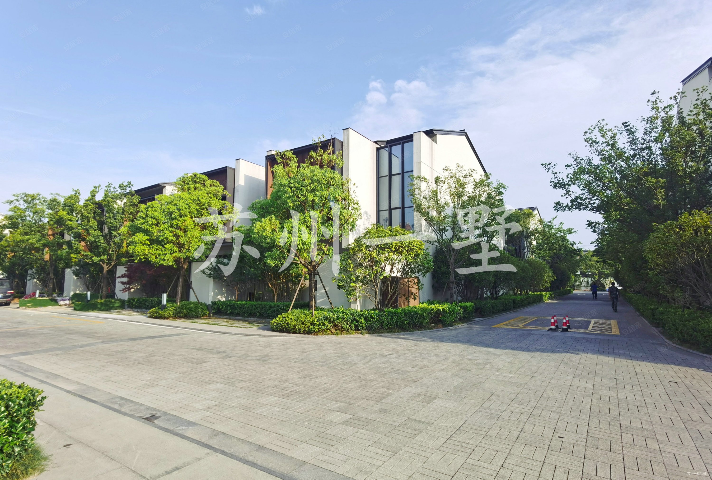 晋府水巷别墅豪装联排保养如新全屋地暖新风系统赠阁楼和露台