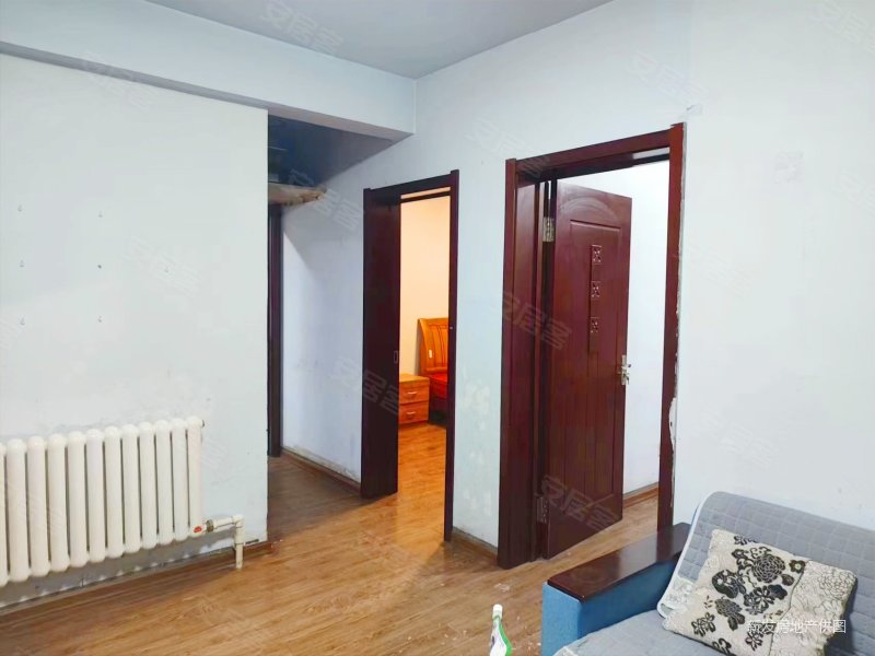 福临花园交通便利精装好房集中供暖有电梯正规商品房