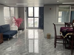 镇江扬中扬中市区新天地天玺1号中层2室，精装修，设施齐全，年租1.8万出租房源真实图片
