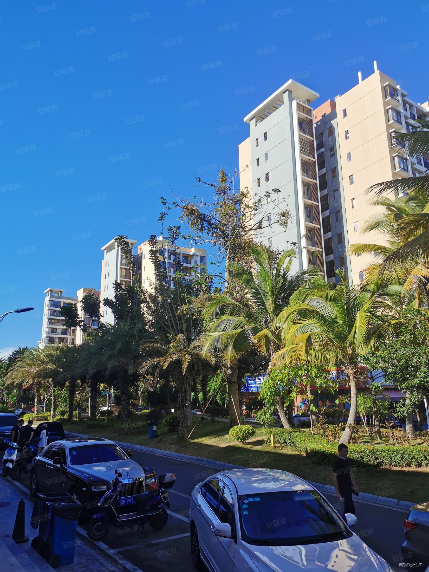 三亚海航城(二期)3室2厅2卫123㎡南北205万