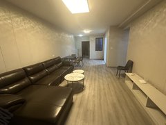 镇江句容句容吾悦广场急租吾悦金樾公馆 2室2厅2卫 精装修 南北通透 配套齐全出租房源真实图片