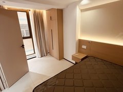 深圳宝安固戍固戍地铁站路边独栋公寓近红湾市场联昇百货拎包入住本月免租出租房源真实图片