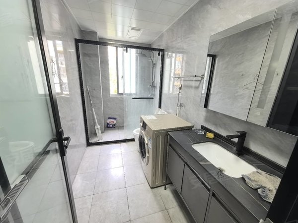 金华东阳横店南江名郡南江名郡三室两厅两卫精装修，视野开阔，配套齐全出租房源真实图片