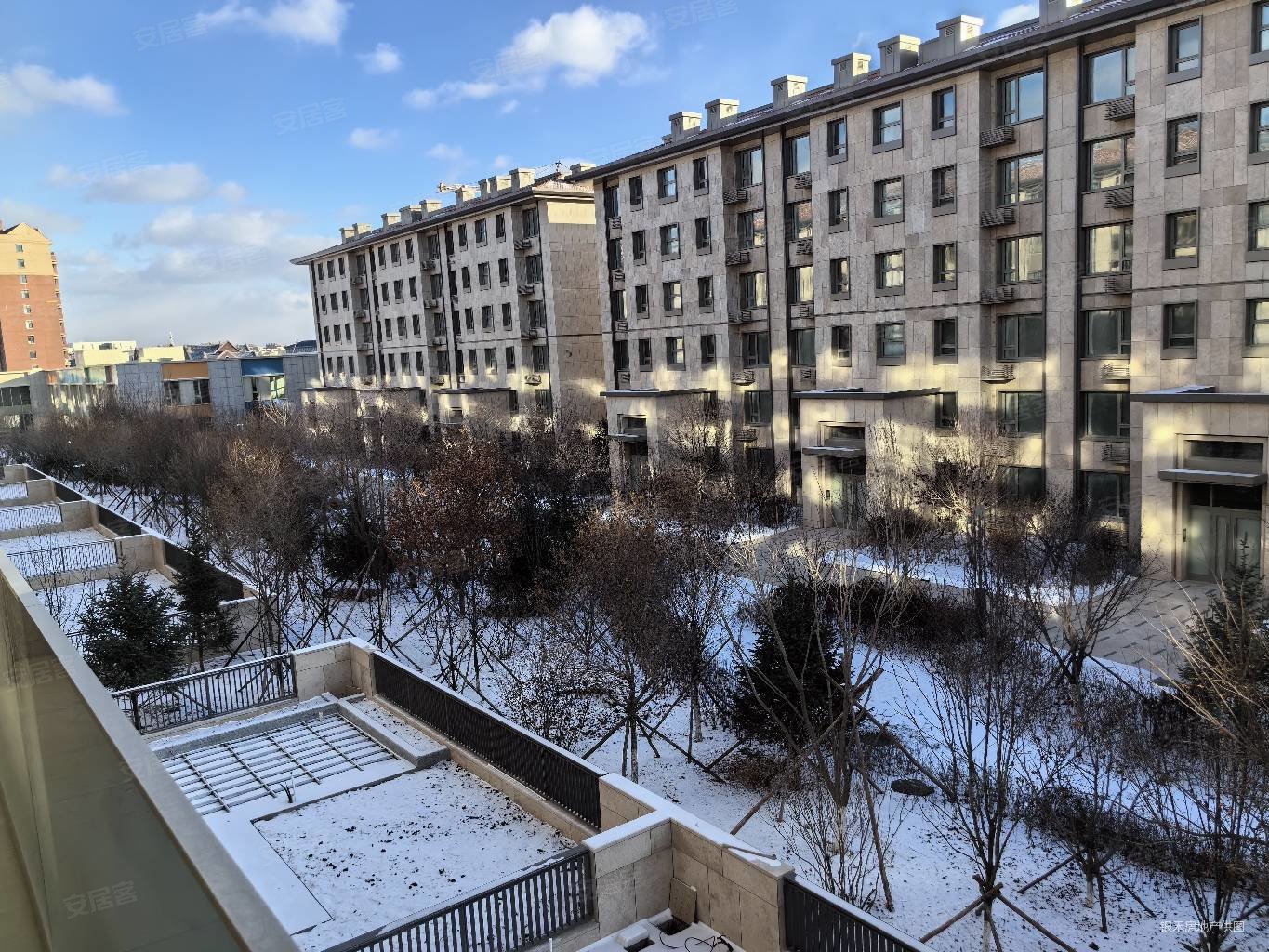 长春房产网>长春二手房>净月二手房>亚泰足球训练基地二手房>伟峰东域